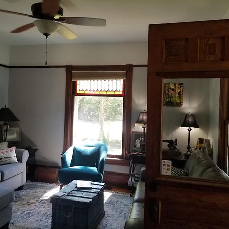 The Walnut Grove Bnb Harrow Экстерьер фото