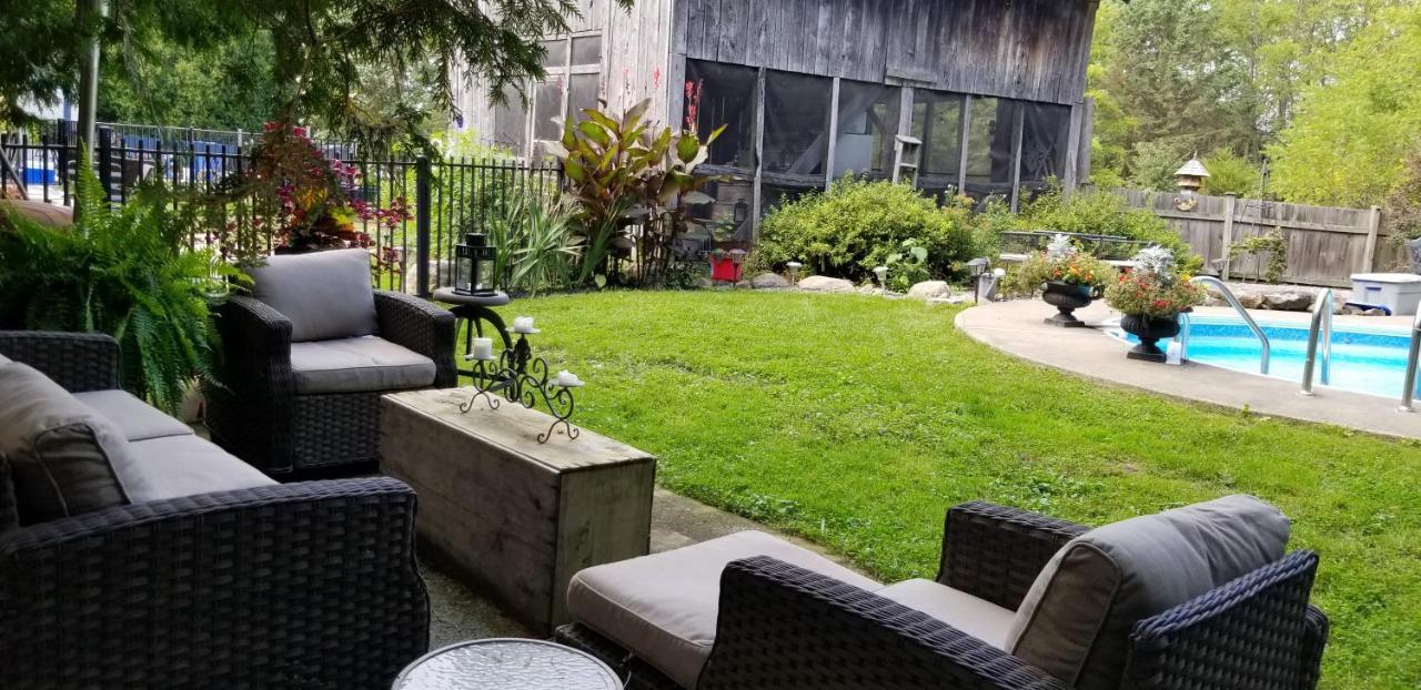 The Walnut Grove Bnb Harrow Экстерьер фото