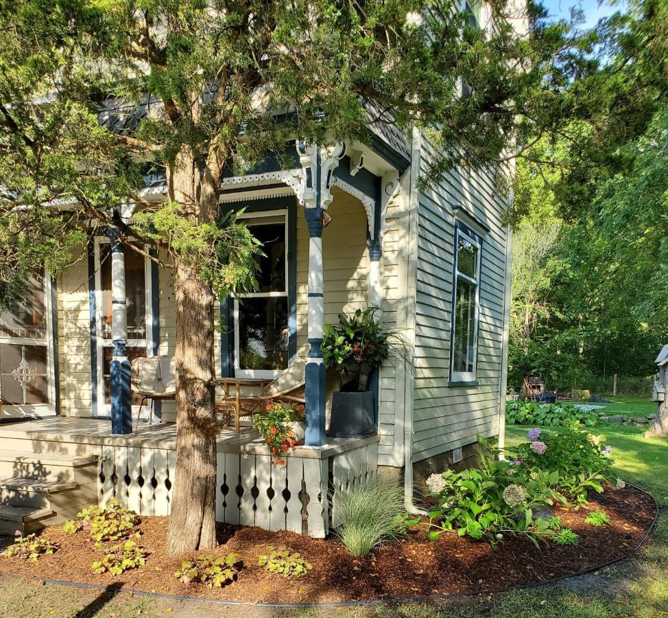 The Walnut Grove Bnb Harrow Экстерьер фото