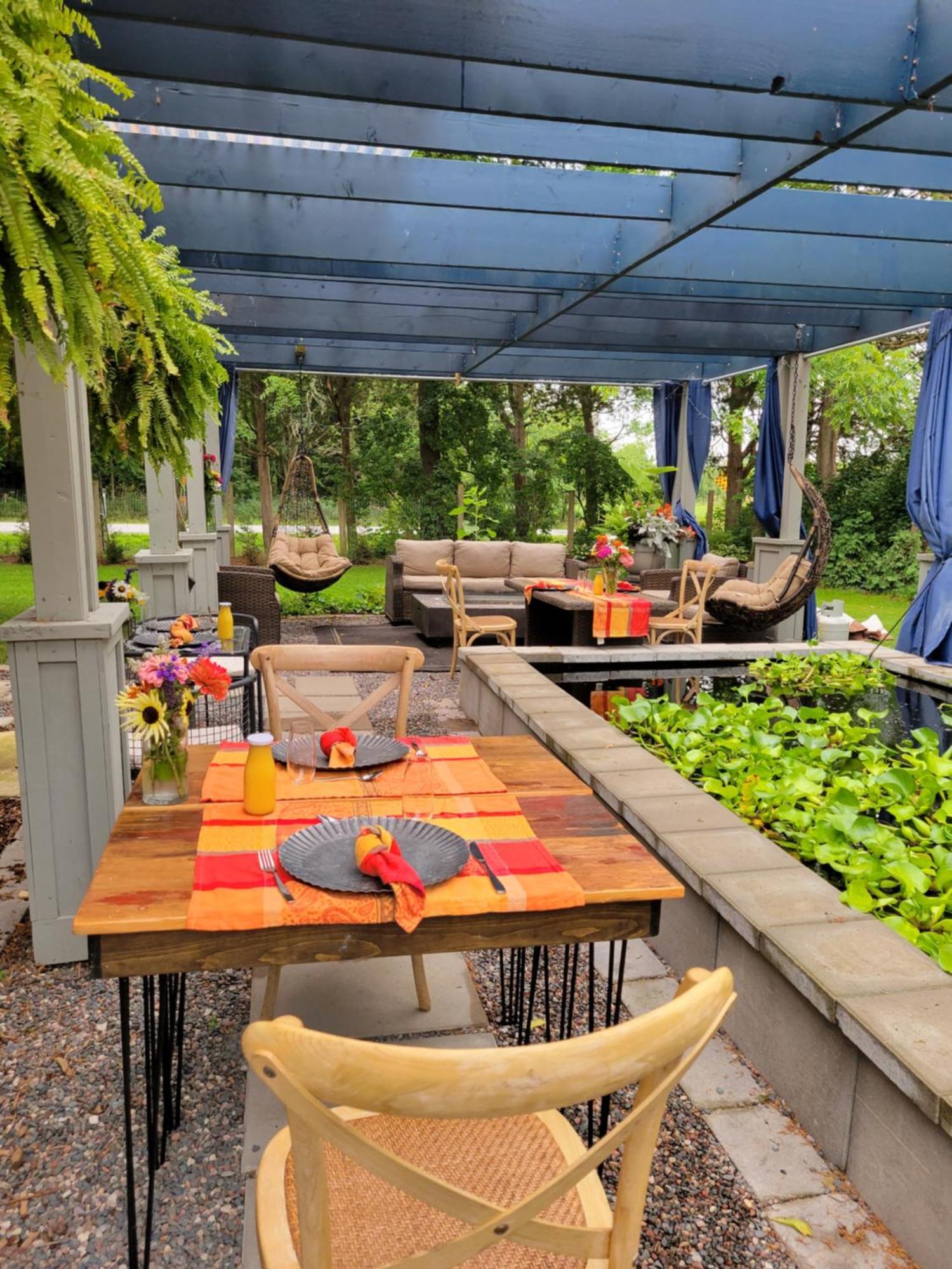 The Walnut Grove Bnb Harrow Экстерьер фото